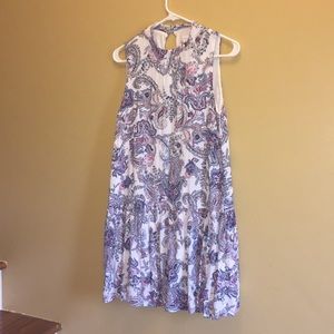 Ladies high collar, key hole back dress!